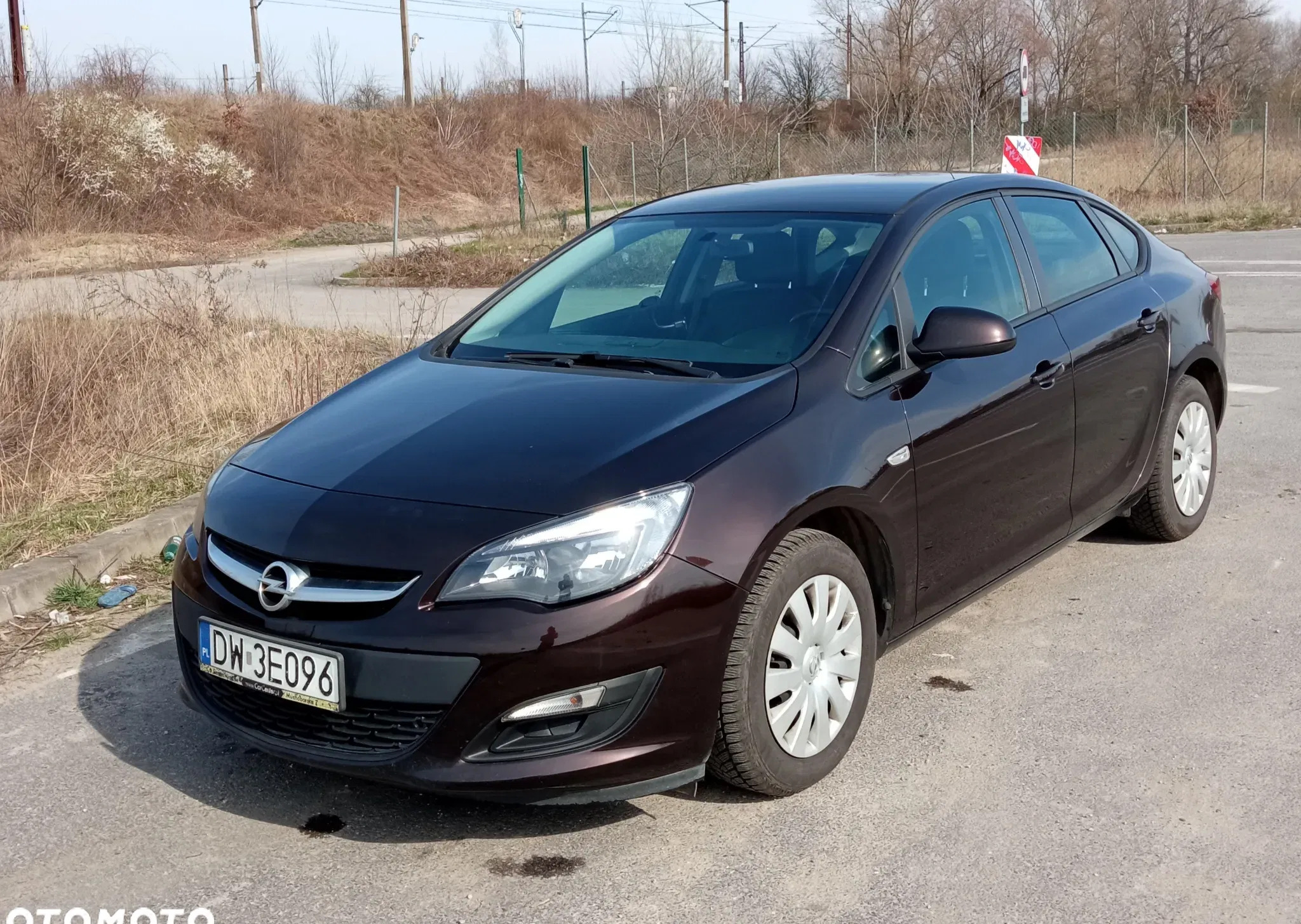 dolnośląskie Opel Astra cena 34500 przebieg: 177000, rok produkcji 2015 z Siechnice